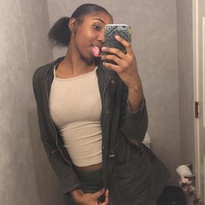 Meet your Posher, Tai